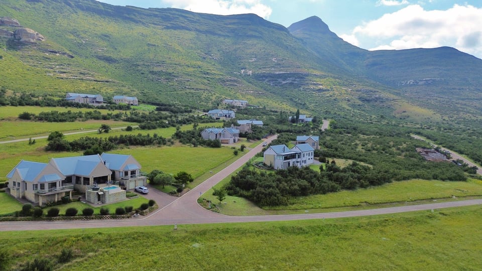Clarens Mountain Estate from the air